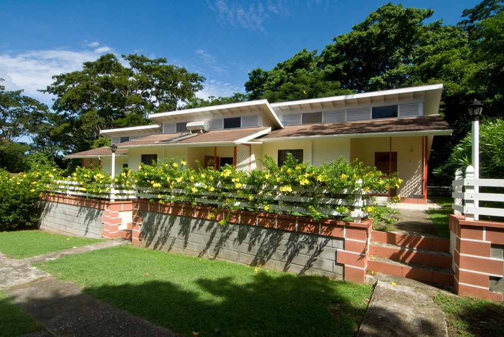 to Kingsville Apartments Your Home On The Beach